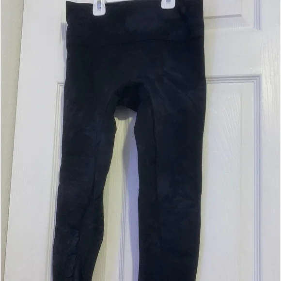 Athleta leggings - Picture 2 of 3